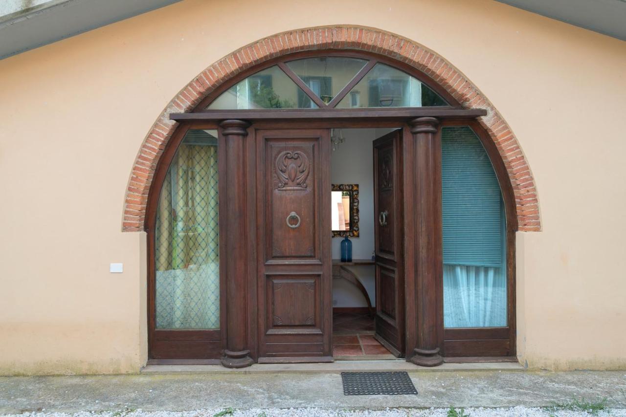 Podere Isabella Сан-Винченцо Экстерьер фото